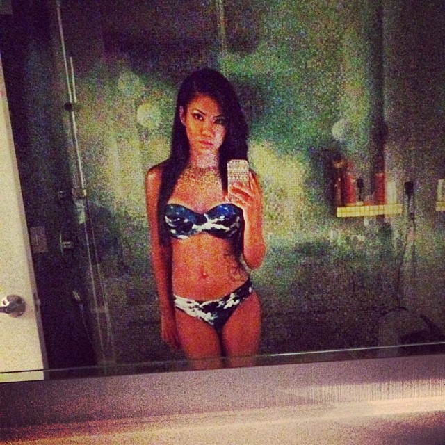 Jhene Aiko In The Swim Suit Ohhhhh Kill Em