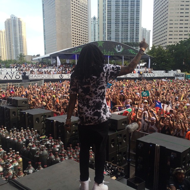 Waka Going H.A.M. On Stage