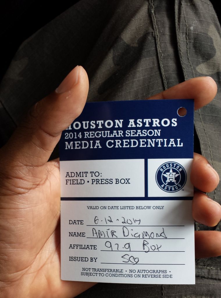 #HAW Drake Hosts The Astros Game