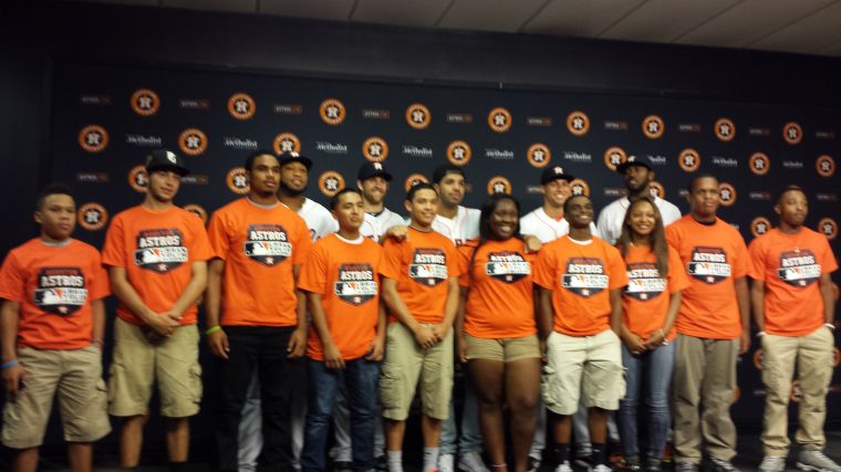 #HAW Drake Hosts The Astros Game