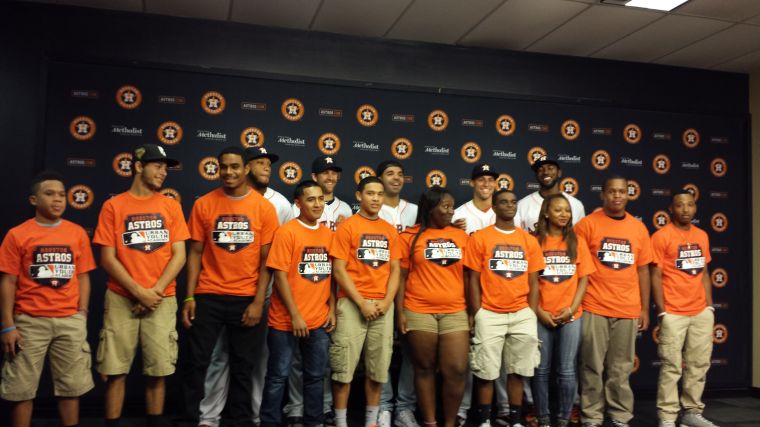 #HAW Drake Hosts The Astros Game