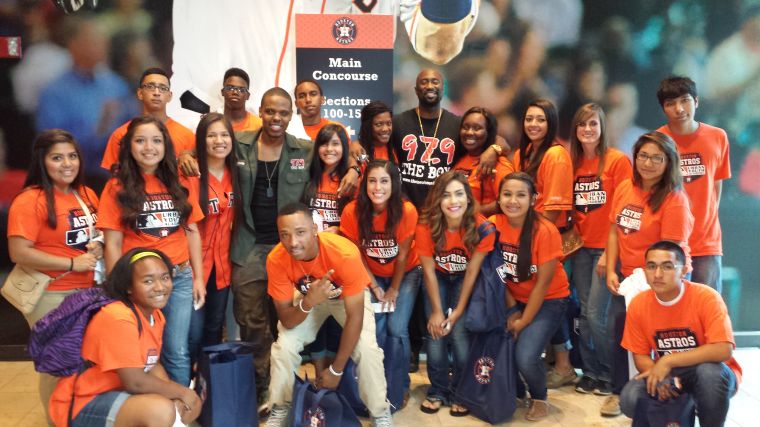 #HAW Drake Hosts The Astros Game