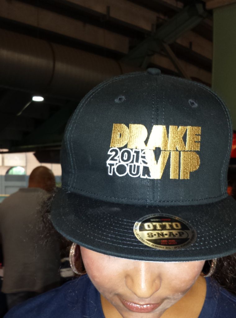 #HAW Drake Hosts The Astros Game