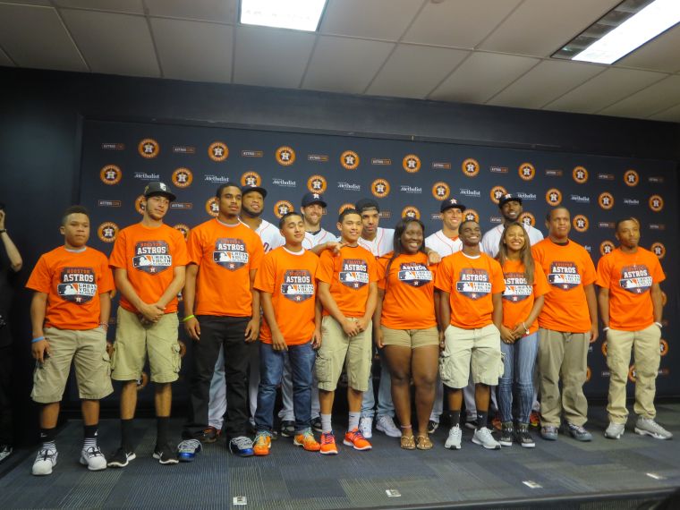 #HAW Drake Hosts The Astros Game