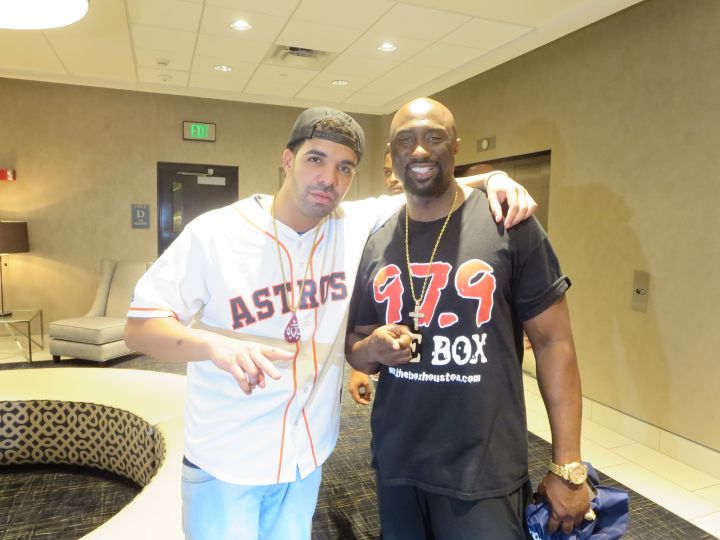 #HAW Drake Hosts The Astros Game