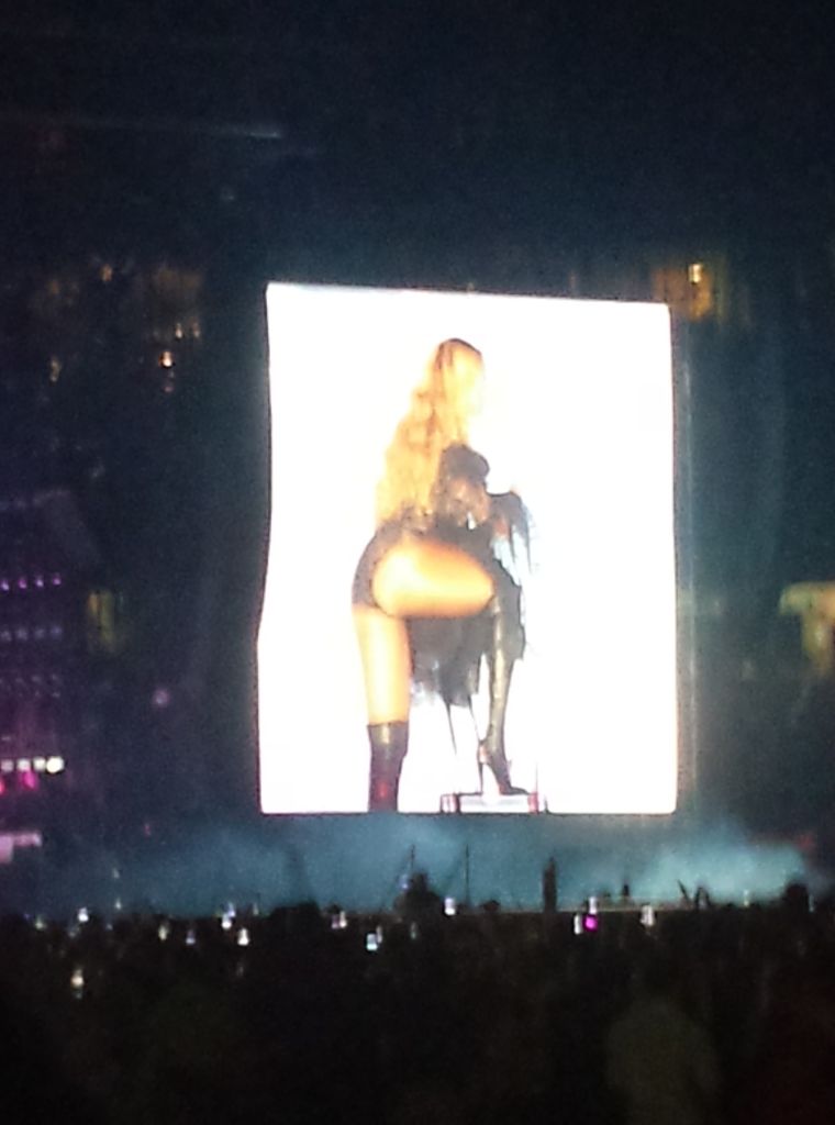 #OnTheRunTour Hits H-Town