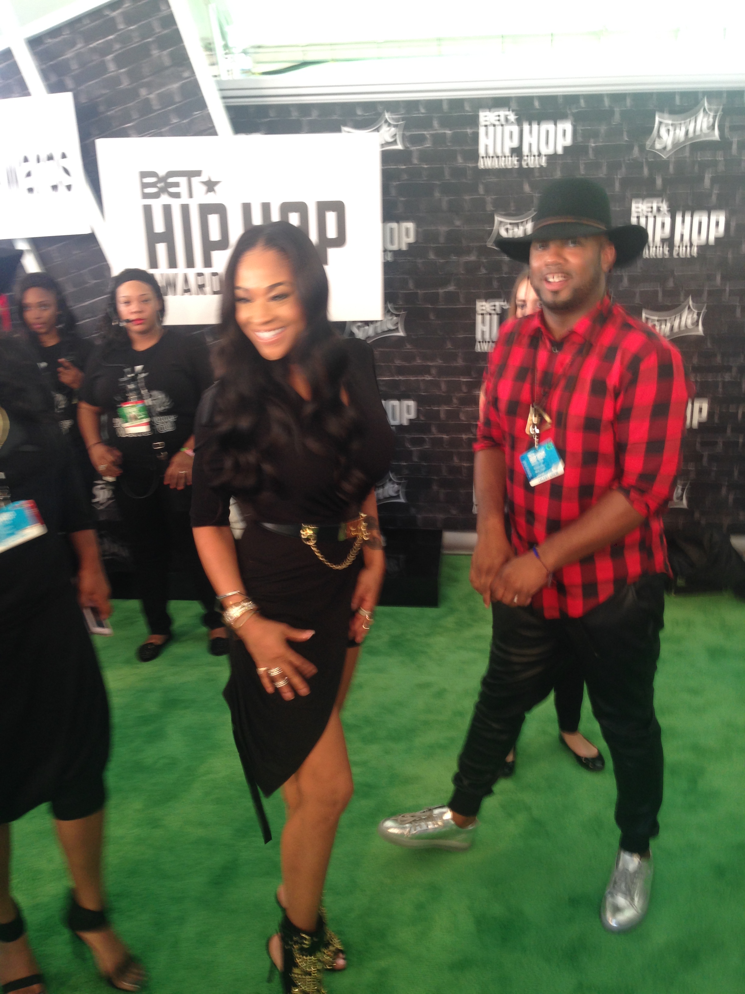 J-Que Invades The 2014 #HipHopAwards Green Carpet