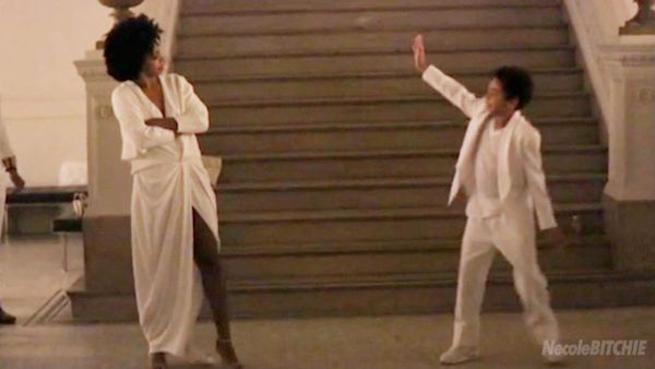 Solange-and-Julez-dance-to-No-Flex-Zone