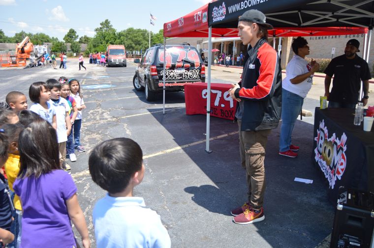 Burnett Elementary School Career On Wheels