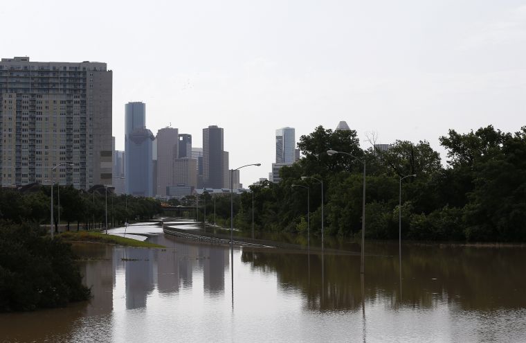 Deadly Flood Hits Houston [PHOTOS]