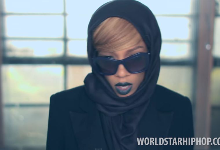 She pays musical homage to Hip Hop & R&B!