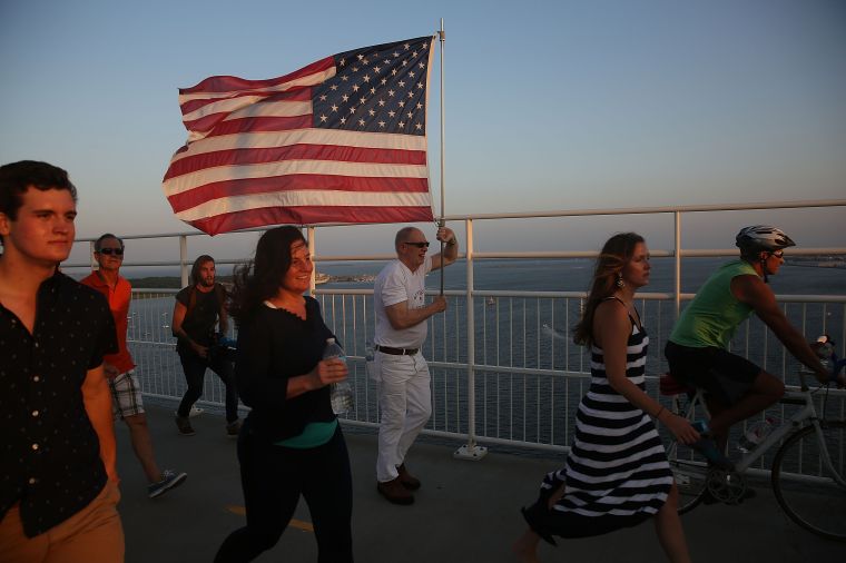 #CharlestonUnited: Thousands March And Join Hands In Memory Of The ‘Emanuel Nine’ [PHOTOS]