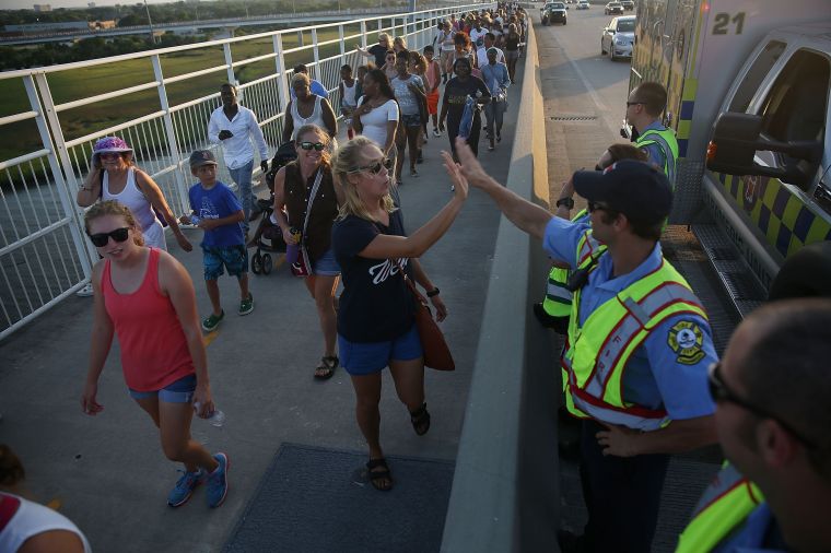#CharlestonUnited: Thousands March And Join Hands In Memory Of The ‘Emanuel Nine’ [PHOTOS]