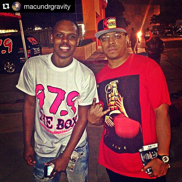 Paul Wall's Autograph Signing