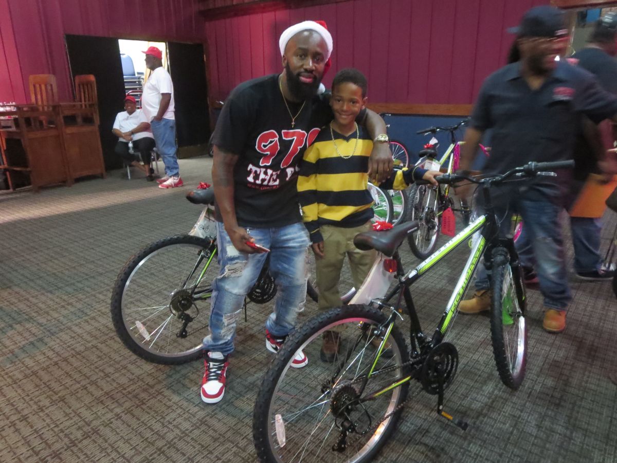 Hatta's Elves Bike Giveaway