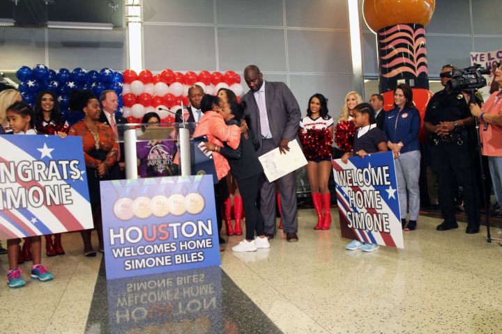 Simone Biles Arrives In Houston