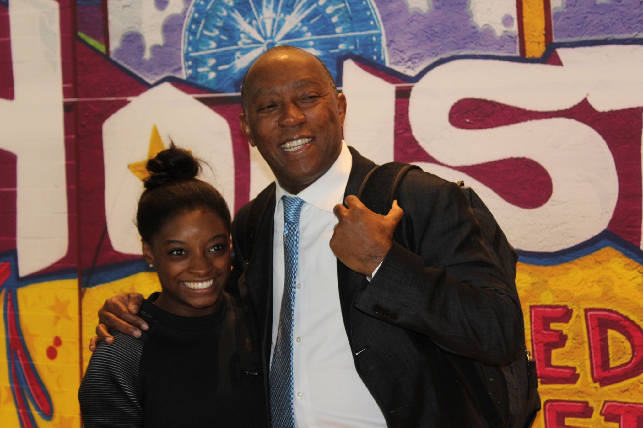 Simone Biles Aly Raisman Pose In Houston Sports ...