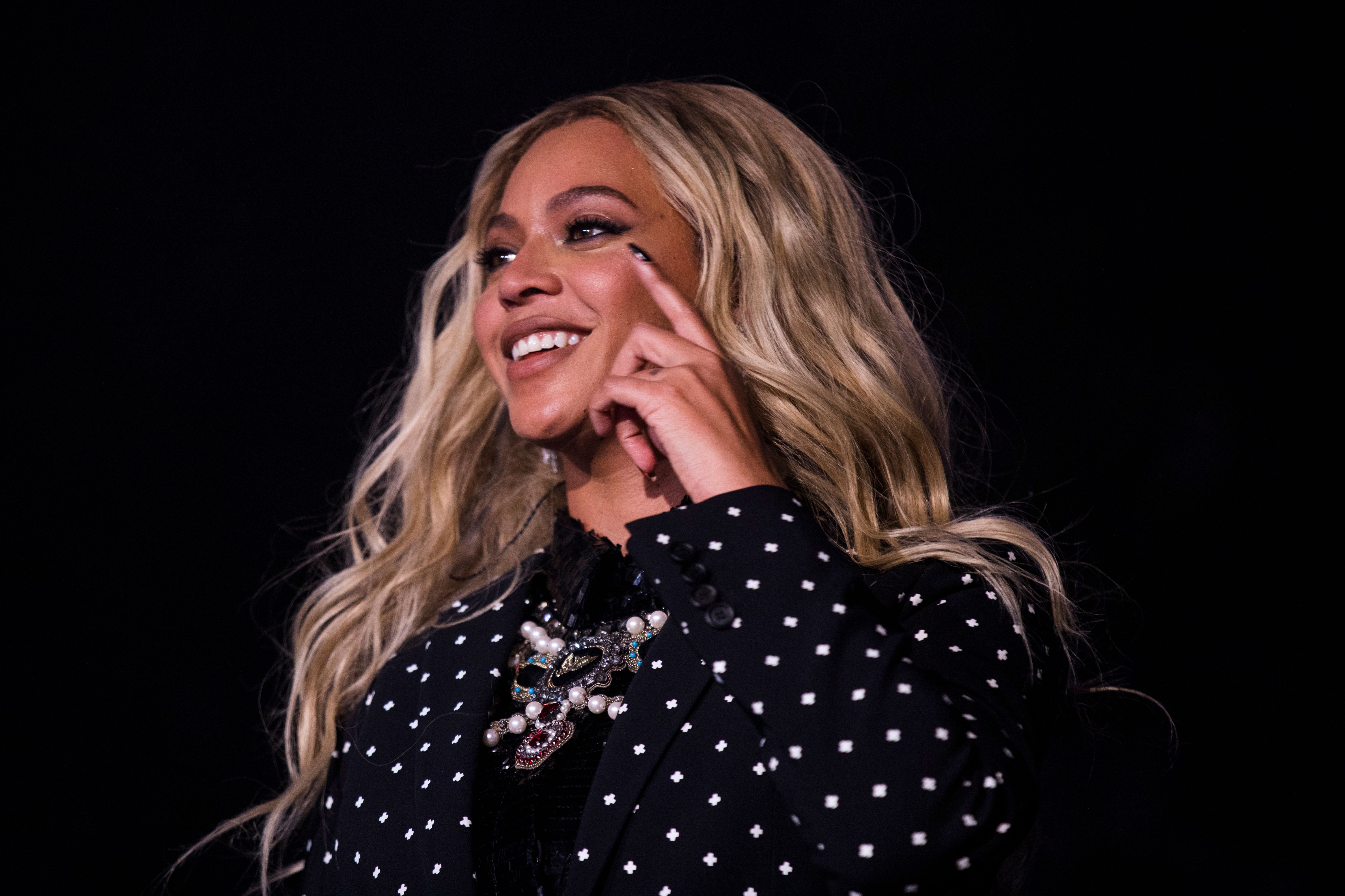 Beyoncé Kicks of December with Exclusive ‘Cowboy Carter Art Book’