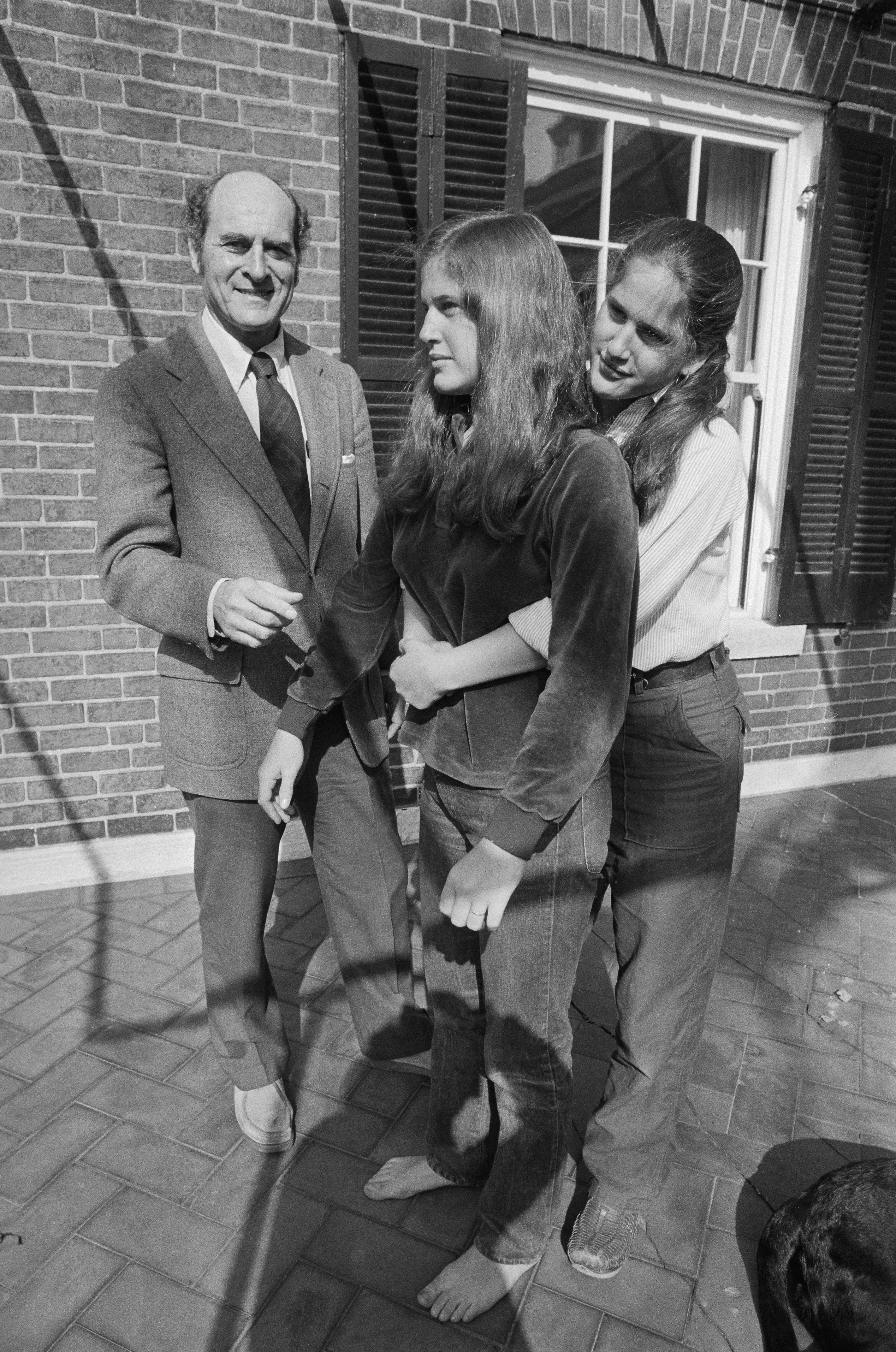 Demonstration of the Heimlich Maneuver