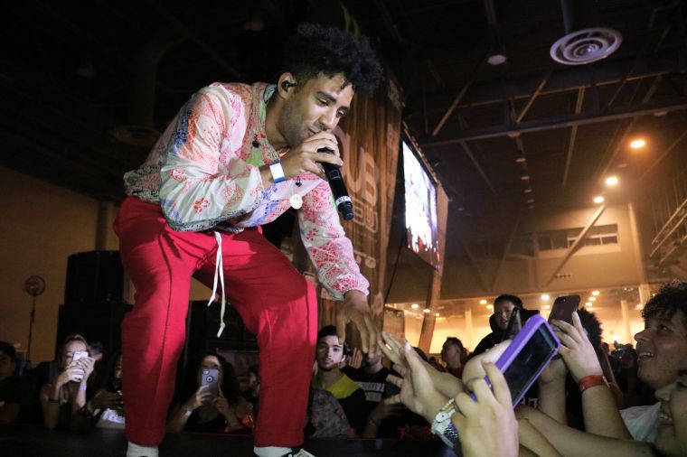 Kyle Performs at 2017 Dub Car Show