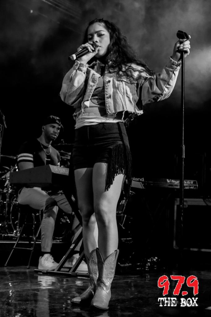 Jessie J - Warehouse Live