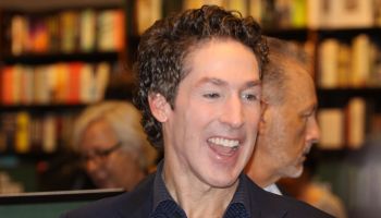 Pastor Joel Osteen signs copies of his new book &apos;Next Level Thinking&apos; at Barnes and Noble