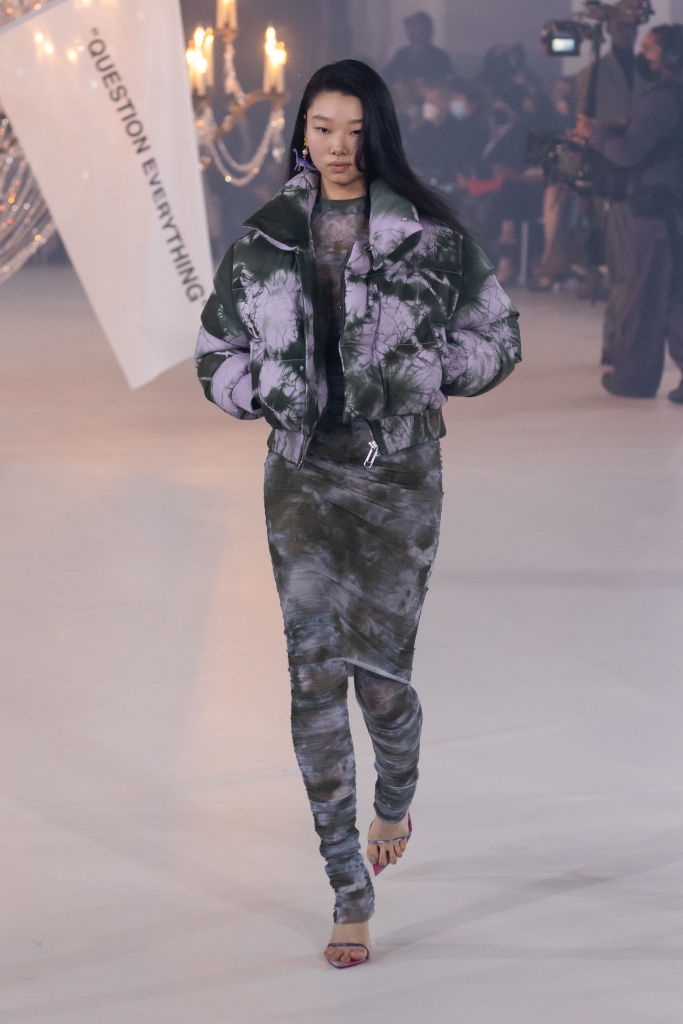 Off-White : Runway - Paris Fashion Week - Womenswear F/W 2022-2023