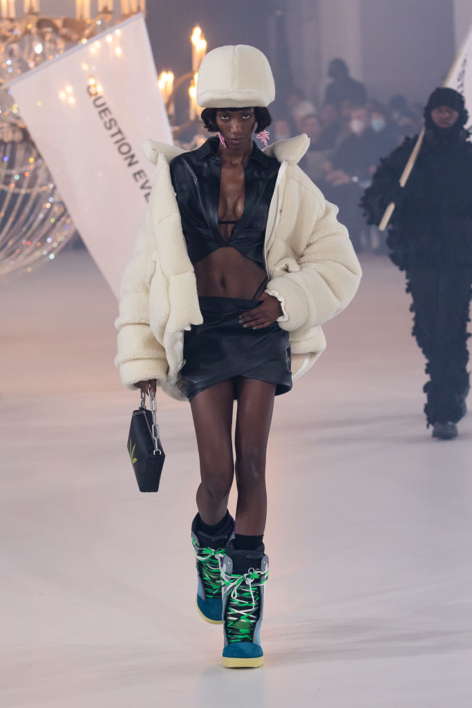 Off-White : Runway - Paris Fashion Week - Womenswear F/W 2022-2023