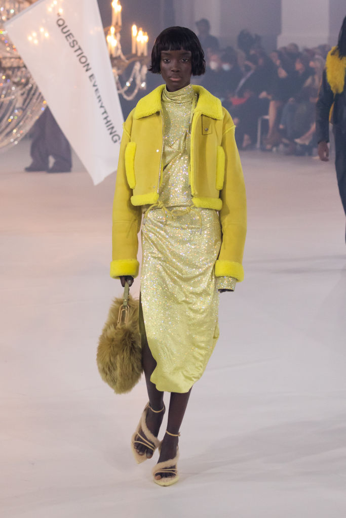 Off-White : Runway - Paris Fashion Week - Womenswear F/W 2022-2023