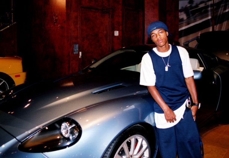 2004: Bow Wow
