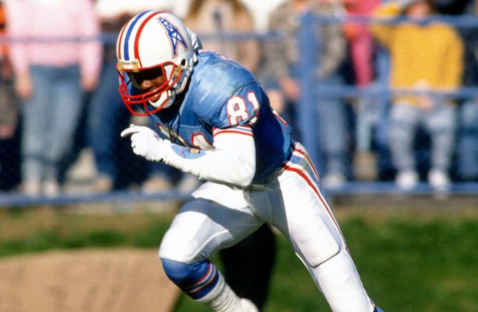 Houston Oilers v Cleveland Browns