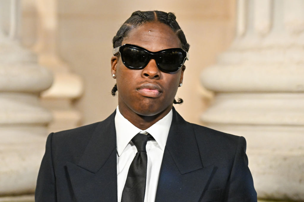Saint Laurent Homme: Photocall - Paris Fashion Week