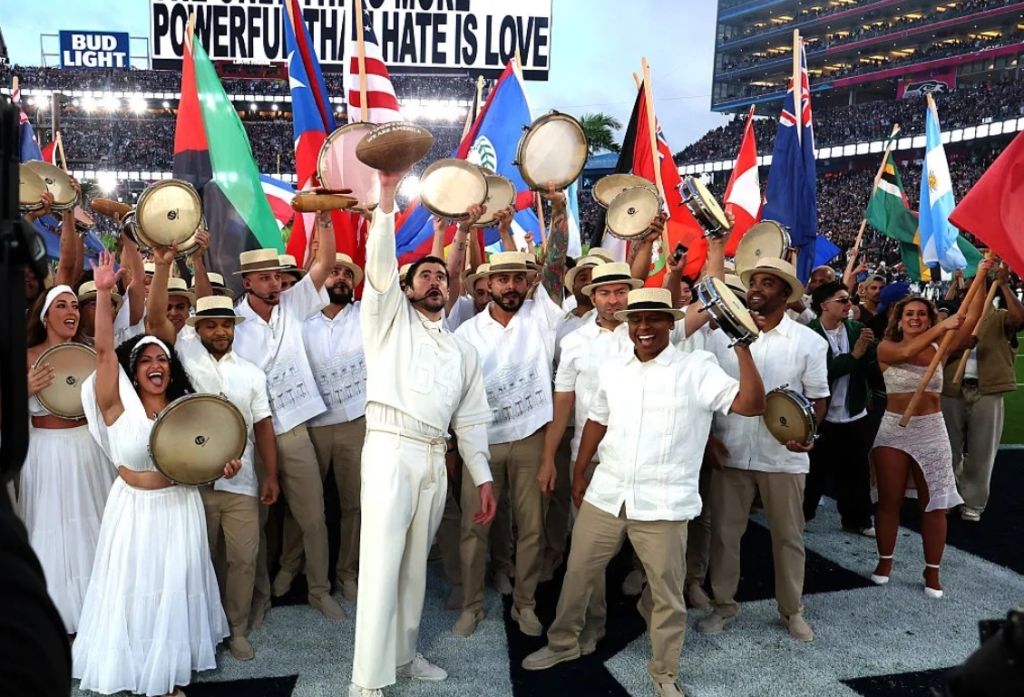 Trump arremete contra presentación de Bad Bunny