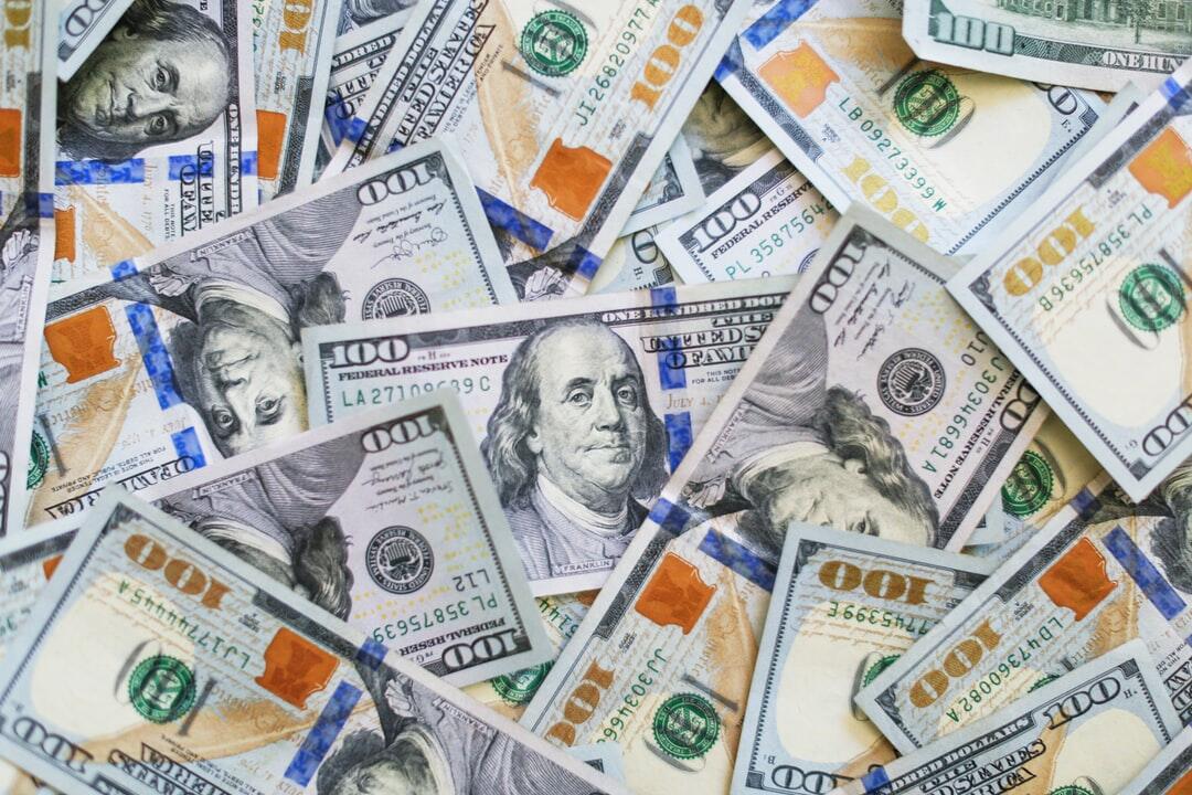What recent label disputes reveal about money problems in hip-hop