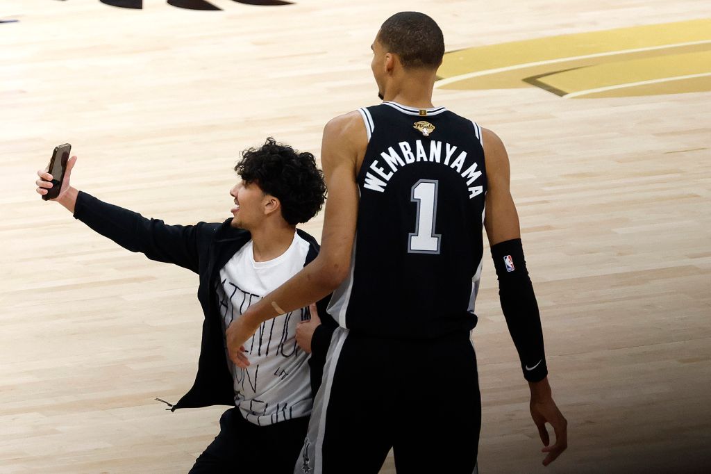 Spurs v Knicks