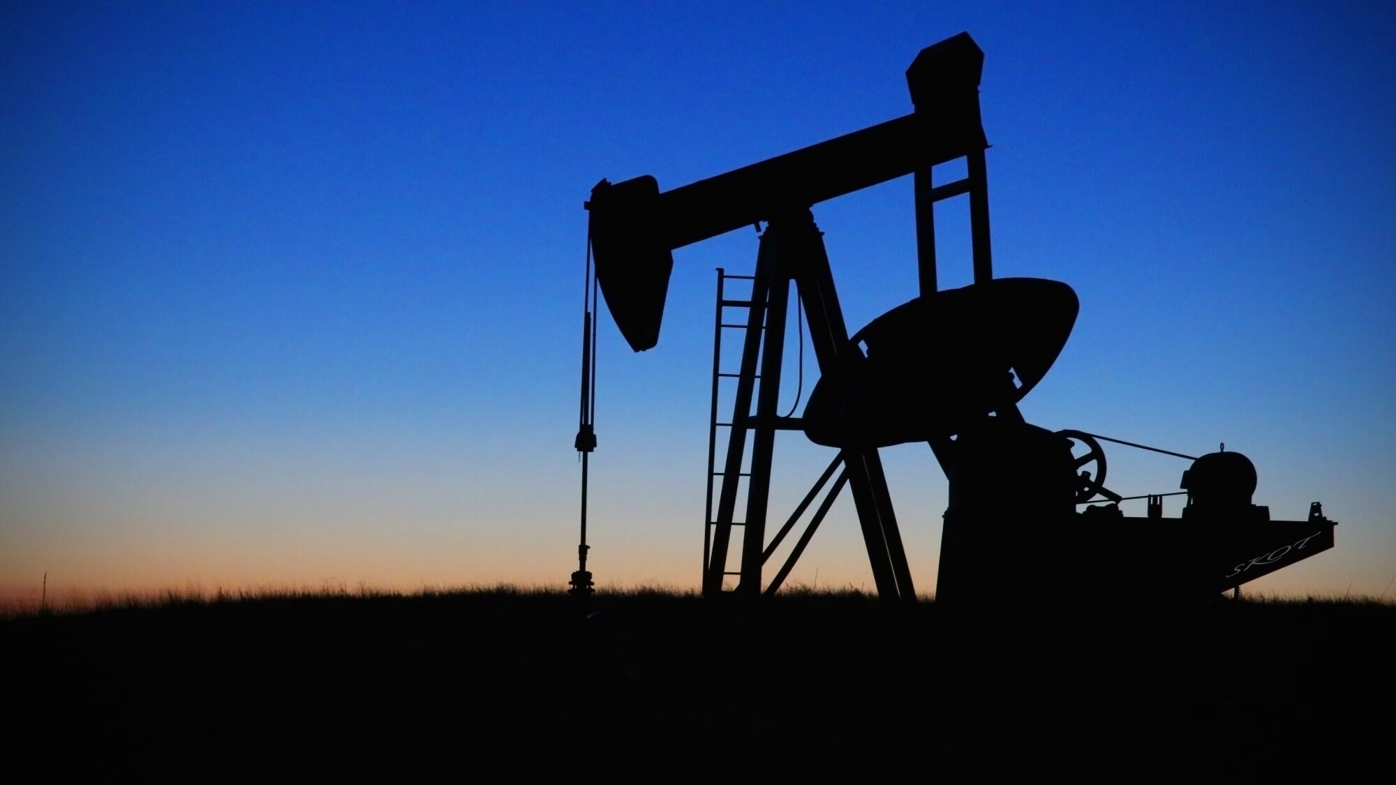 A Houston Guide to Navigating Oilfield Safety and Worker Rights