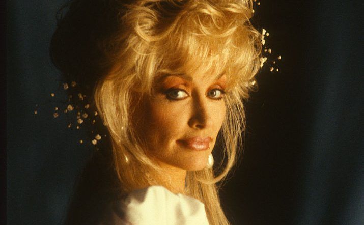 Dolly Parton On Music Video - Light Of A Clear Blue Morning